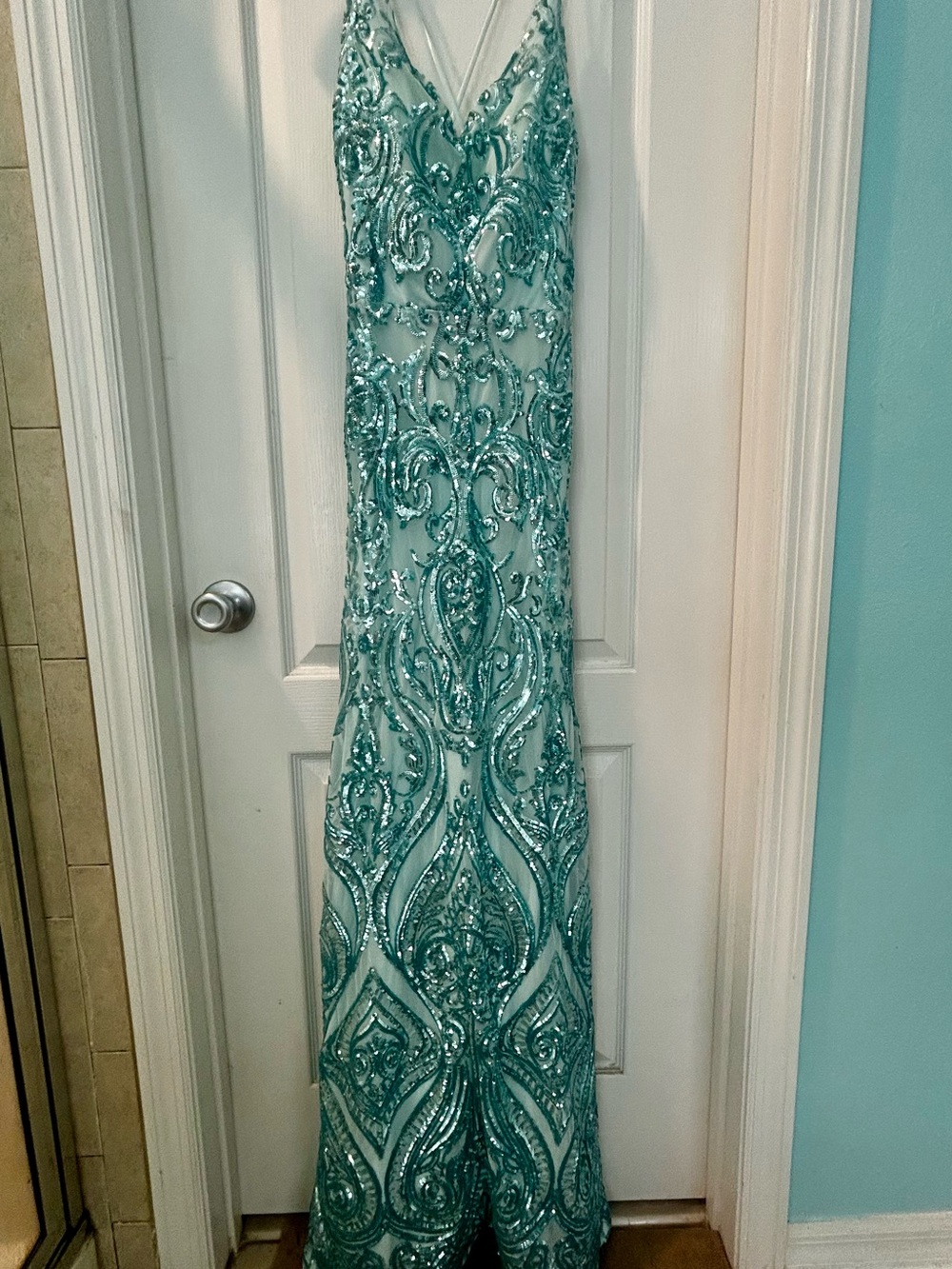 Windsor Teal Beaded V-Neck Prom Gown Large